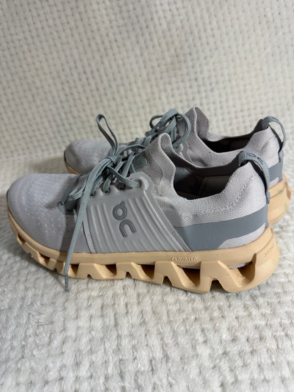 On Cloud Cloudswift 4 Running Shoes Size 10